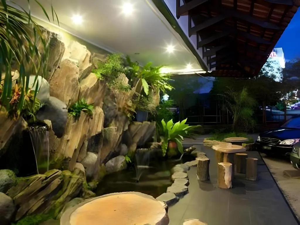 Hotel Ria Johor Bahru 2*,  Malesia