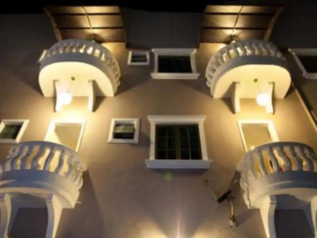 Hotel Ria Johor Bahru 2*,